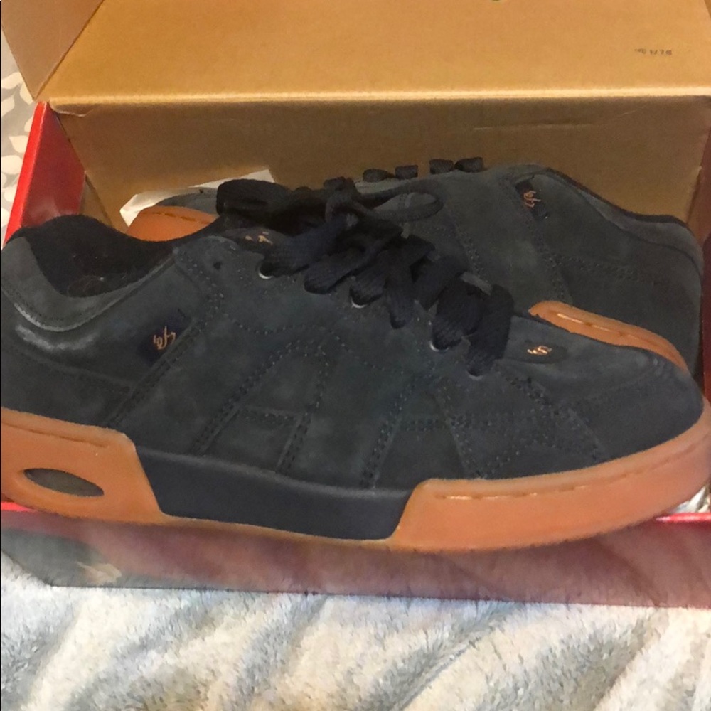 Eric Koston skate sneakers size 7